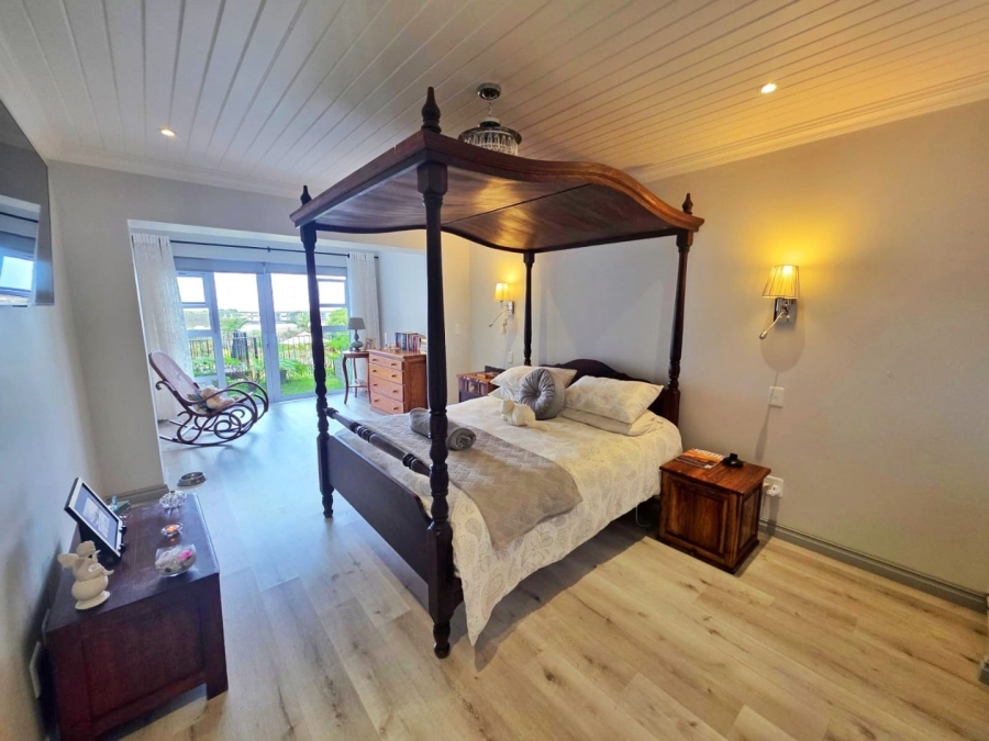 12 Bedroom Property for Sale in Wilderness Central Western Cape